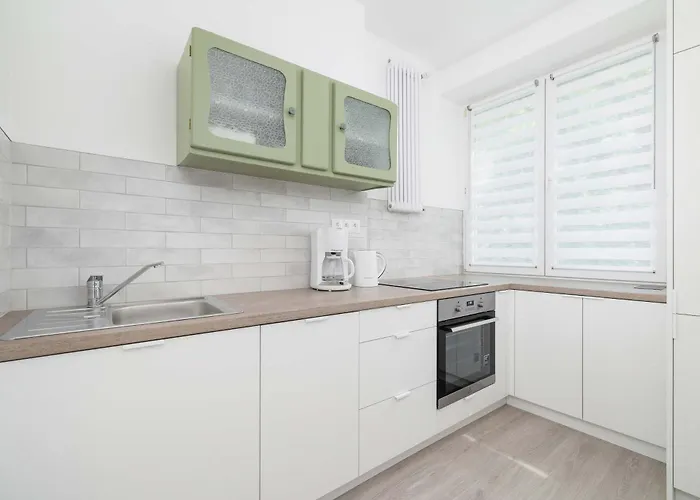 Bright Two-bedroom In Nowa Huta By Renters *