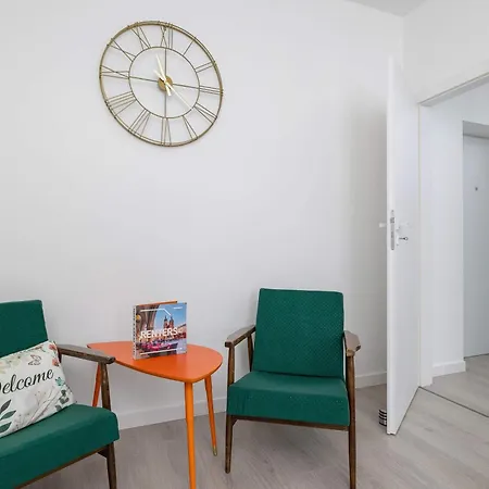 Bright Two-bedroom In Nowa Huta By Renters * Kraków