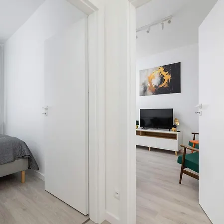 公寓 Bright Two-bedroom In Nowa Huta By Renters *