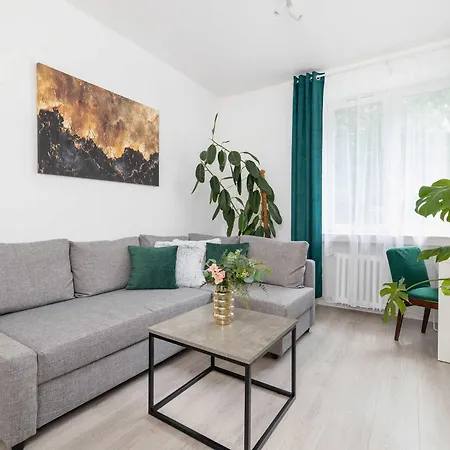 Bright Two-bedroom In Nowa Huta By Renters 公寓 *